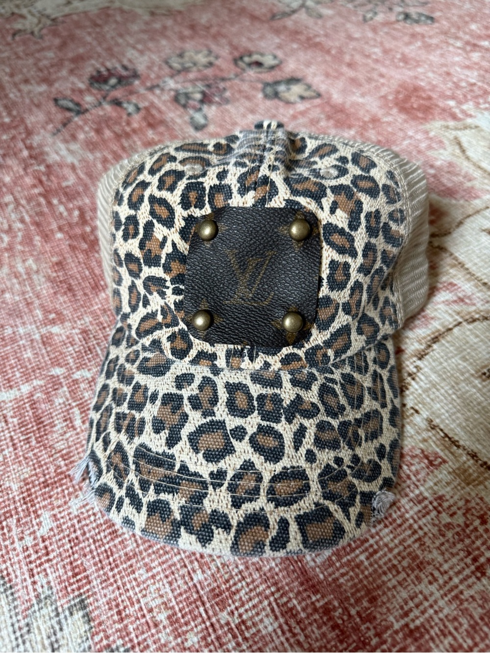 Leopard Print Cap with LV patch - Brown/Tan